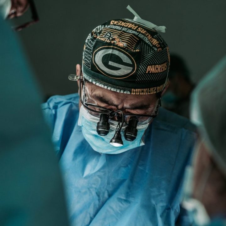 jc-gellidon-uhXlRnt9dTw-unsplash Kidney Cancer Canada Surgery Generic